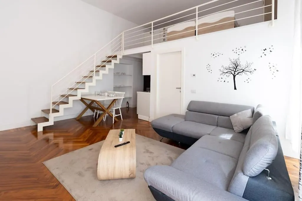 Loft2 Via Morosini Centro Varese - Ixihome
