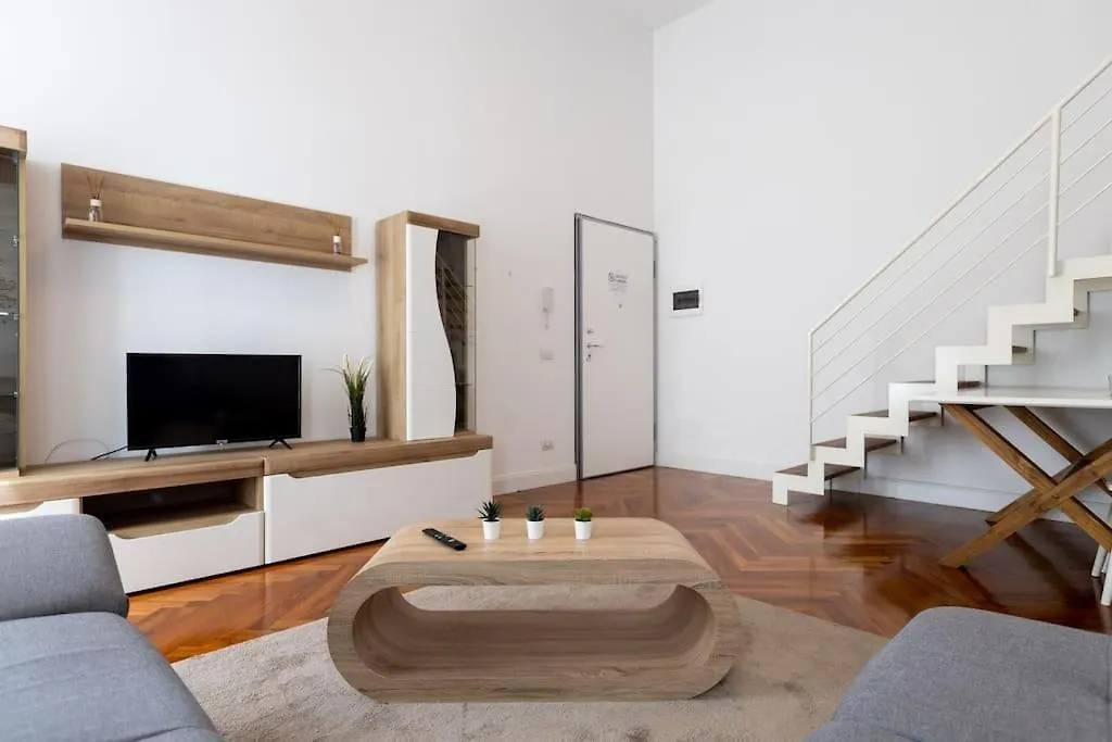 Loft2 Via Morosini Centro Varese - Ixihome contacts