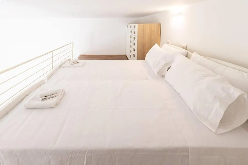 Apartment Loft2 Via Morosini Centro Varese - Ixihome Italy
